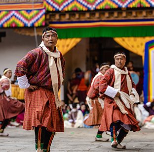 Bhutanese dance- best tours package in India