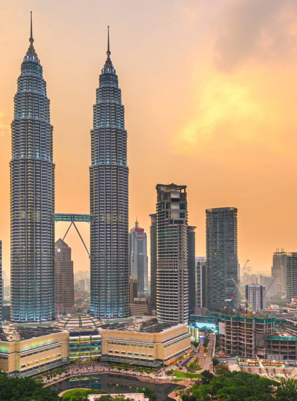 Kuala Lumpur, Malaysia park and skyline