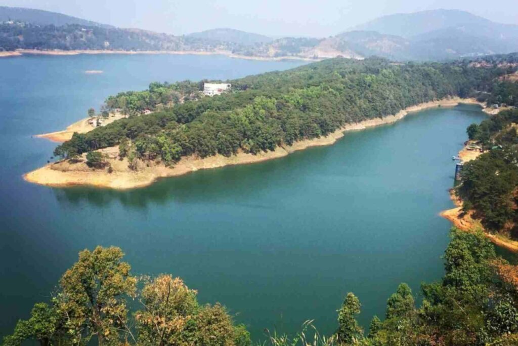 Serene lake in Sikkim with reflection of mountains